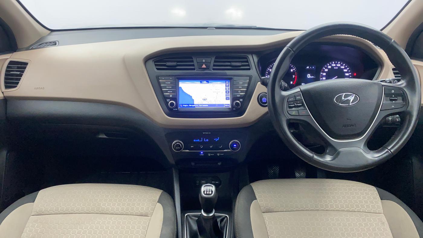 2017 Hyundai Elite i20 ASTA 1.2 (O), Petrol, Manual, 22,538 km, Dashboard