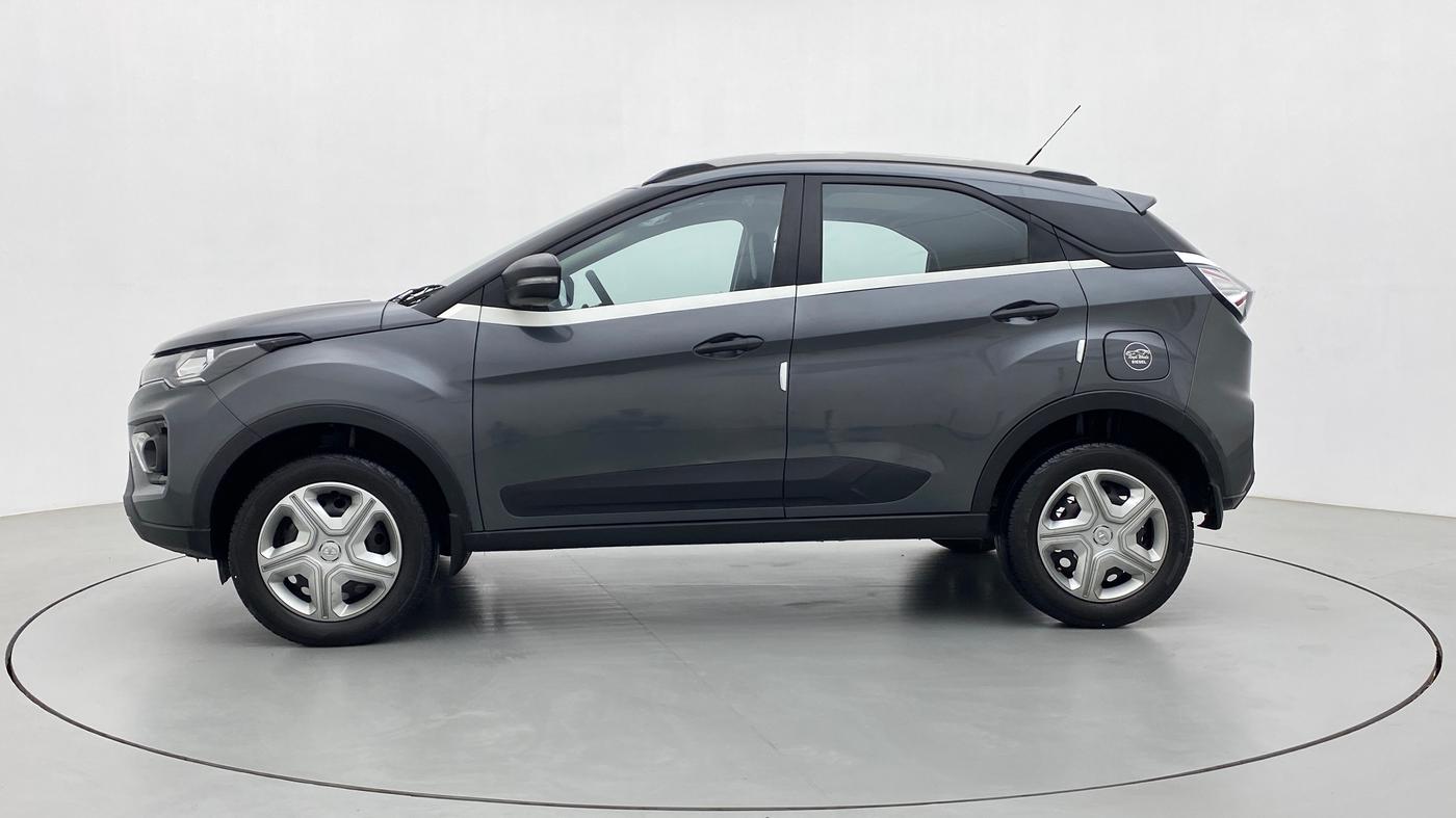 2021 Tata NEXON XMA SUNROOF DIESEL, Diesel, Automatic, 27,022 km, Left Side