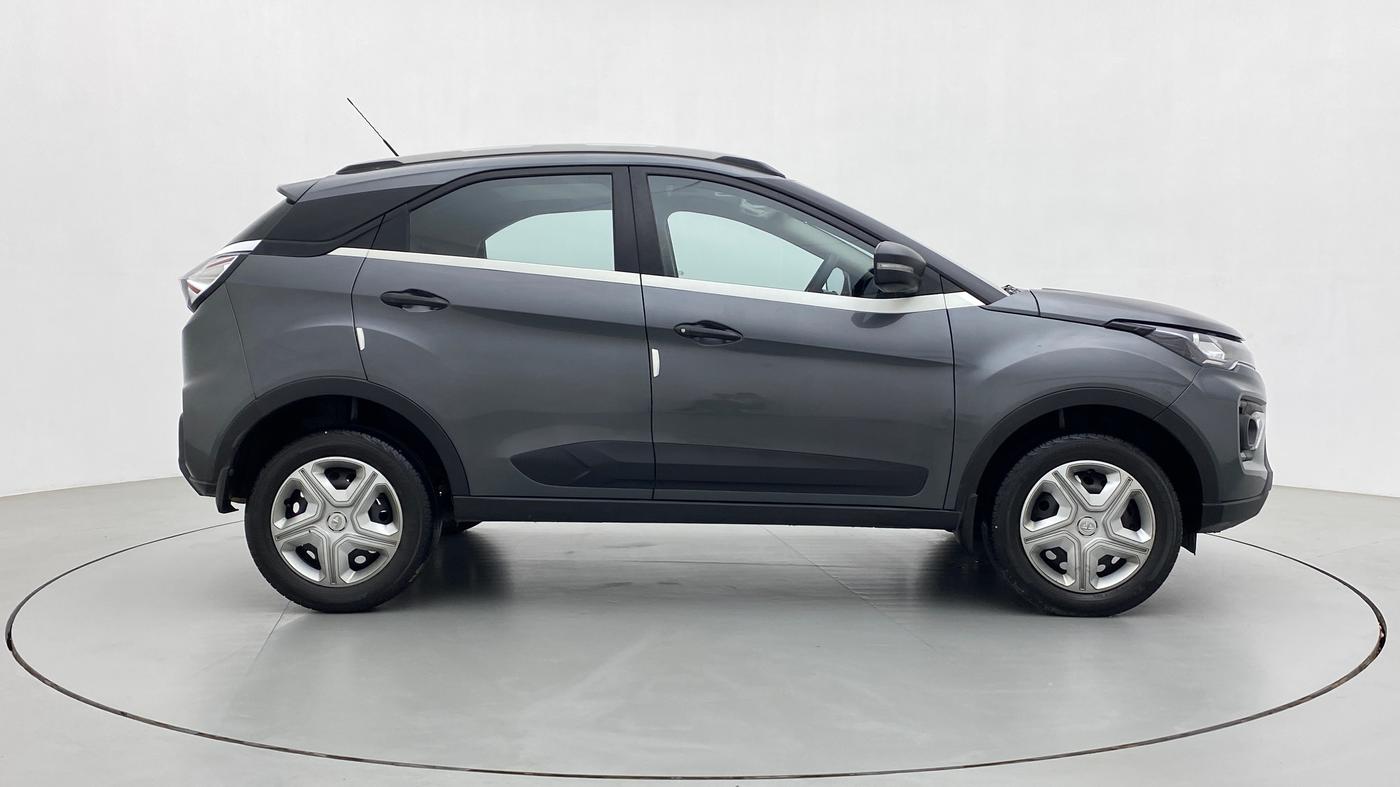 2021 Tata NEXON XMA SUNROOF DIESEL, Diesel, Automatic, 27,022 km, Right Side View