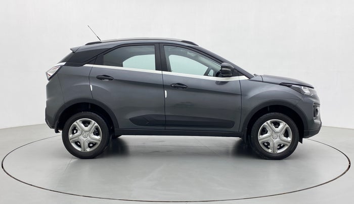 2021 Tata NEXON XMA SUNROOF DIESEL, Diesel, Automatic, 27,022 km, Right Side View
