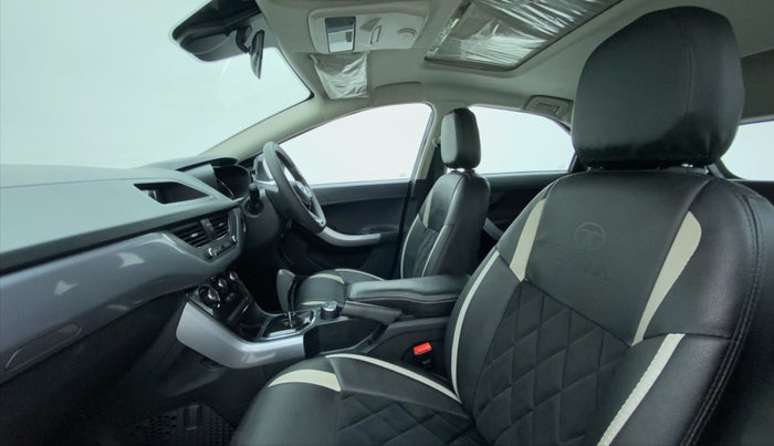 2021 Tata NEXON XMA SUNROOF DIESEL, Diesel, Automatic, 27,022 km, Right Side Front Door Cabin