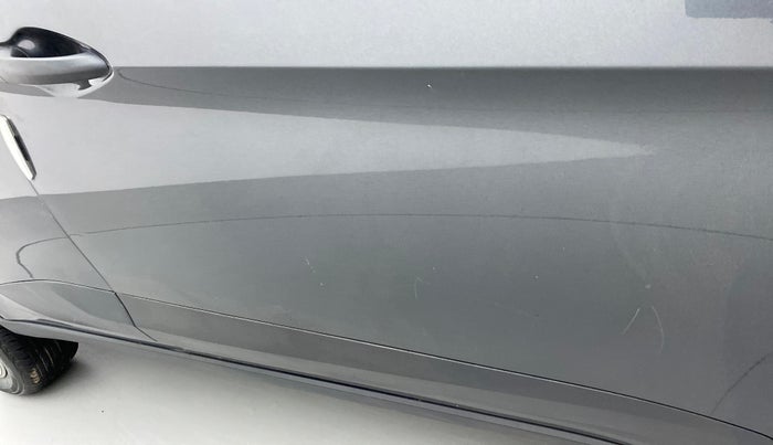 2021 Tata NEXON XMA SUNROOF DIESEL, Diesel, Automatic, 27,022 km, Driver-side door - Minor scratches