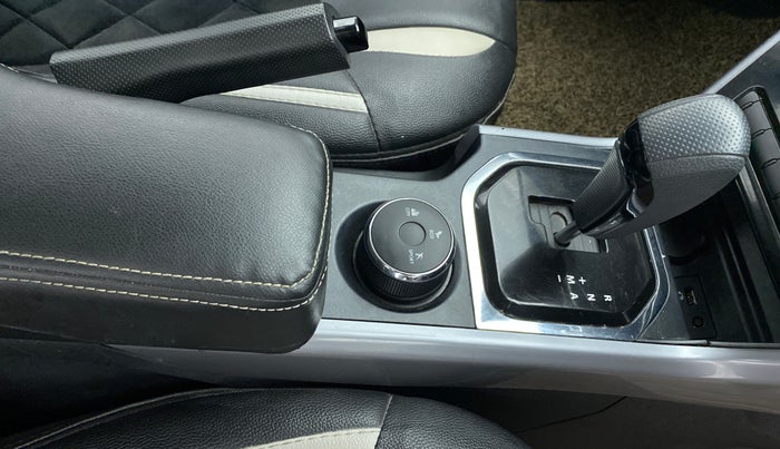 2021 Tata NEXON XMA SUNROOF DIESEL, Diesel, Automatic, 27,022 km, Gear Lever