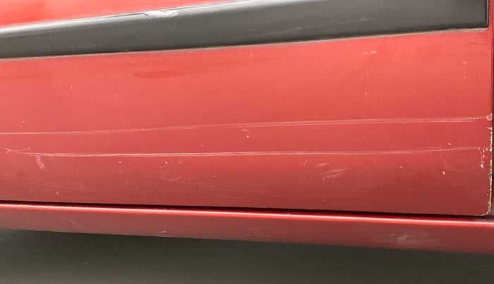 2010 Maruti Wagon R VXI, Petrol, Manual, 92,134 km, Front passenger door - Minor scratches