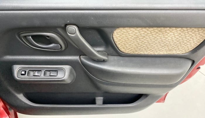2010 Maruti Wagon R VXI, Petrol, Manual, 92,134 km, Driver Side Door Panels Control