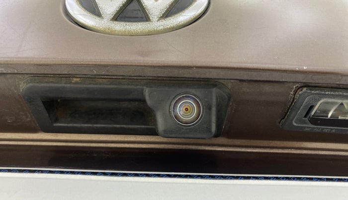 2016 Volkswagen Ameo HIGHLINE1.2L, Petrol, Manual, 27,425 km, Parking Camera