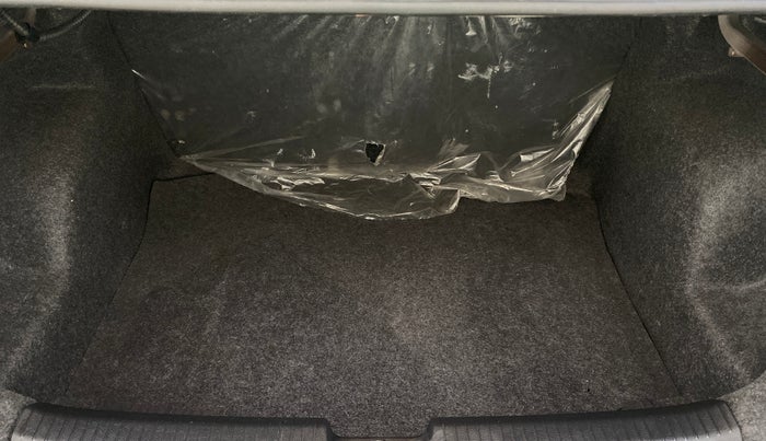 2016 Volkswagen Ameo HIGHLINE1.2L, Petrol, Manual, 27,425 km, Boot Inside