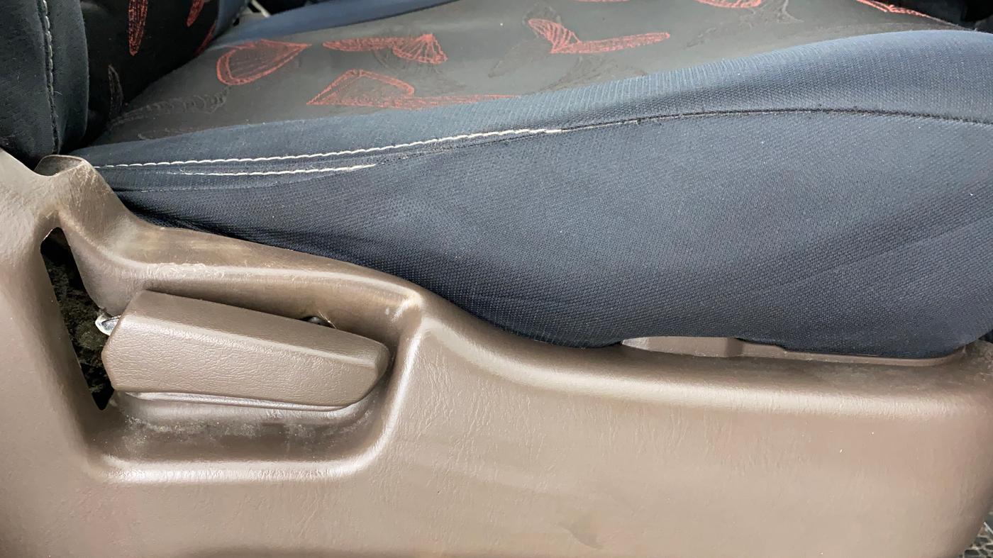 2011 Maruti Zen Estilo LXI, Petrol, Manual, 47,090 km, Driver Side Adjustment Panel