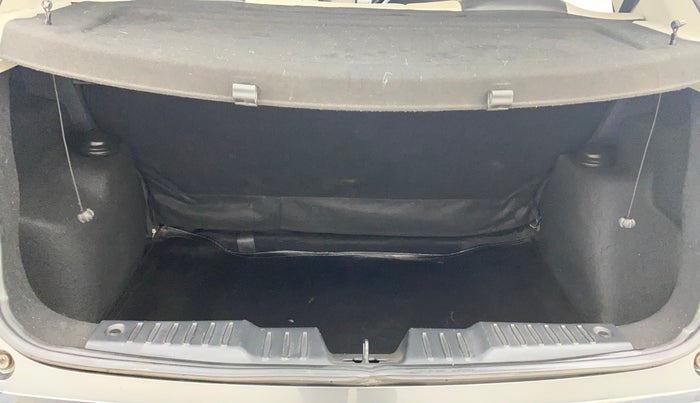 2022 Tata ALTROZ XM PLUS PETROL, Petrol, Manual, 39,977 km, Boot Inside