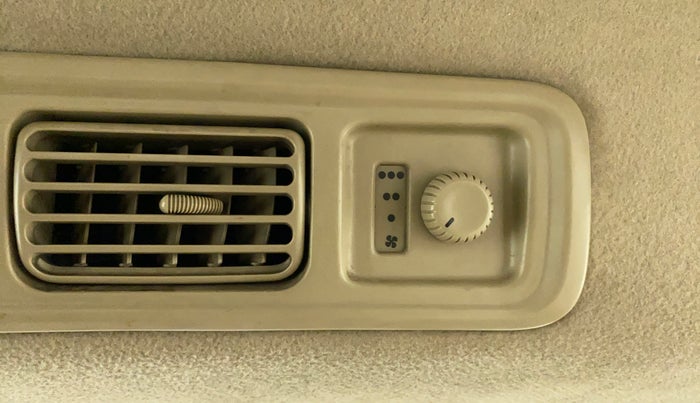 2014 Maruti Ertiga VXI, Petrol, Manual, 1,22,054 km, Rear AC Temperature Control