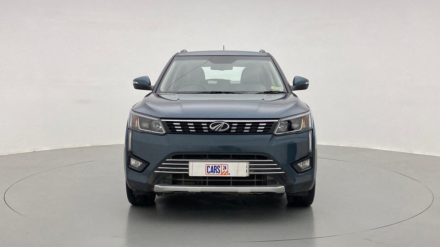 2020 Mahindra XUV300 W8 (O) DIESEL  AT, Diesel, Automatic, 15,573 km, Front