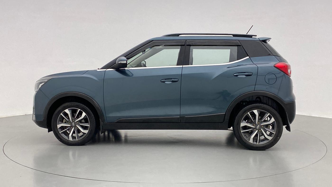 2020 Mahindra XUV300 W8 (O) DIESEL  AT, Diesel, Automatic, 15,573 km, Left Side