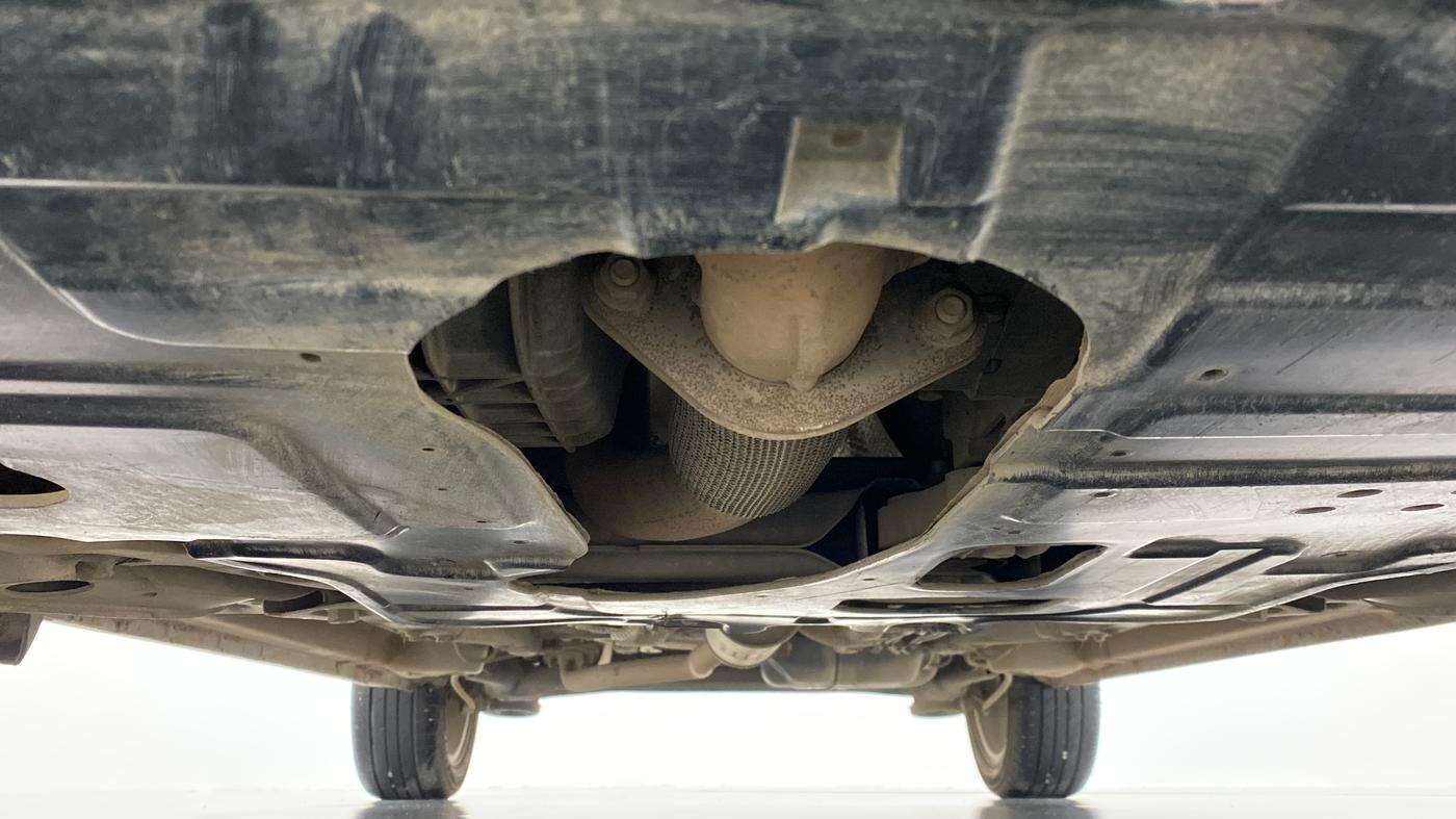 2020 Mahindra XUV300 W8 (O) DIESEL  AT, Diesel, Automatic, 15,573 km, Front Underbody