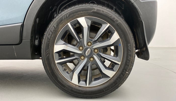 2020 Mahindra XUV300 W8 (O) DIESEL  AT, Diesel, Automatic, 15,573 km, Left Rear Wheel