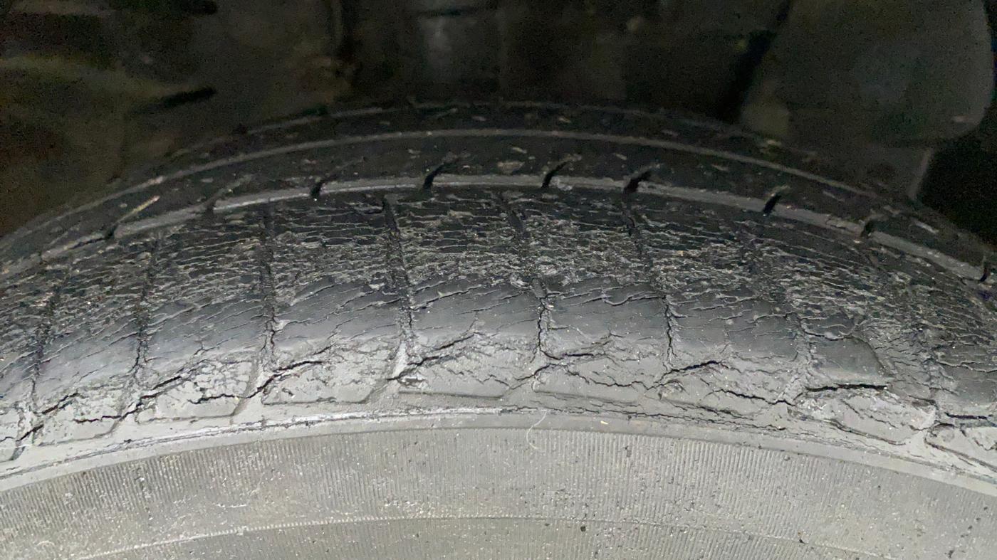 2013 Nissan Micra XV CVT, Petrol, Automatic, 46,323 km, Right Front Tyre Tread