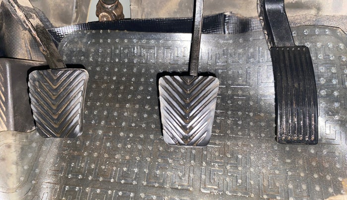 2016 Hyundai Elite i20 ASTA 1.4 CRDI (O), Diesel, Manual, 1,11,907 km, Pedals