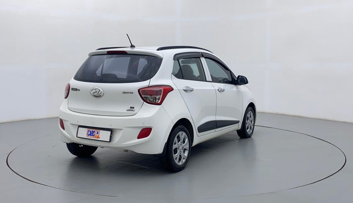 2013 Hyundai Grand i10 SPORTZ 1.1 CRDI, Diesel, Manual, 90,520 km, Right Back Diagonal (45- Degree) View