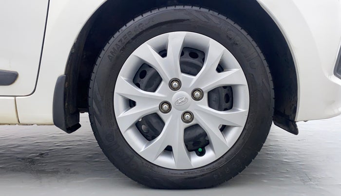 2013 Hyundai Grand i10 SPORTZ 1.1 CRDI, Diesel, Manual, 90,520 km, Right Front Tyre