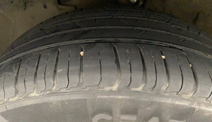 2022 Hyundai VENUE SX 1.0 TURBO IMT, Petrol, Manual, 33,133 km, Left Front Tyre Tread