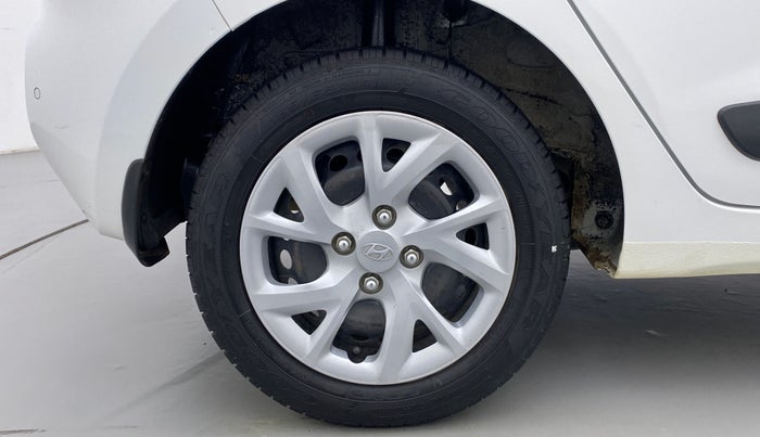 2019 Hyundai Grand i10 SPORTZ 1.2 KAPPA VTVT, Petrol, Manual, 23,279 km, Right Rear Wheel