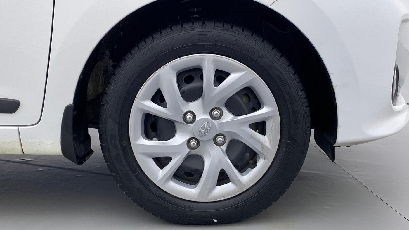 2019 Hyundai Grand i10 SPORTZ 1.2 KAPPA VTVT, Petrol, Manual, 23,279 km, Right Front Wheel