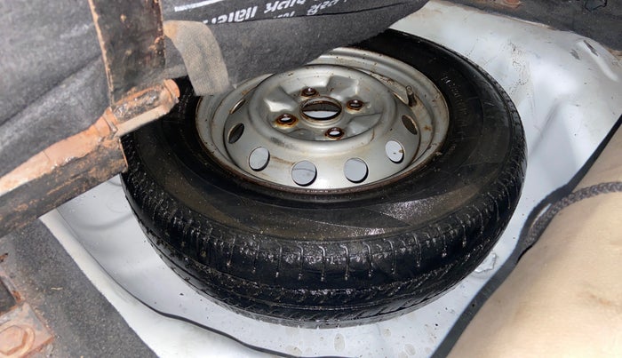 2016 Hyundai Eon ERA +, CNG, Manual, 71,700 km, Spare Tyre