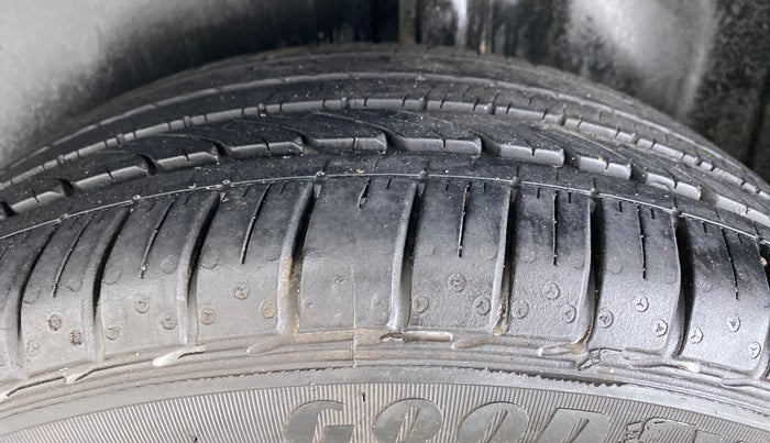 2018 Volkswagen Polo HIGHLINE PLUS 1.5L DIESEL, Diesel, Manual, 36,339 km, Left Rear Tyre Tread