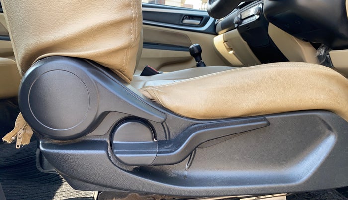 2024 Honda Amaze 1.2L I-VTEC VX, Petrol, Manual, 19,948 km, Driver Side Adjustment Panel