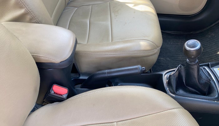 2024 Honda Amaze 1.2L I-VTEC VX, Petrol, Manual, 19,948 km, Gear Lever