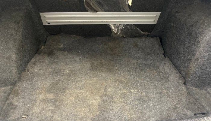 2015 Skoda Rapid 1.5 TDI CR ELEGANCE AT, Diesel, Automatic, 94,541 km, Boot Inside