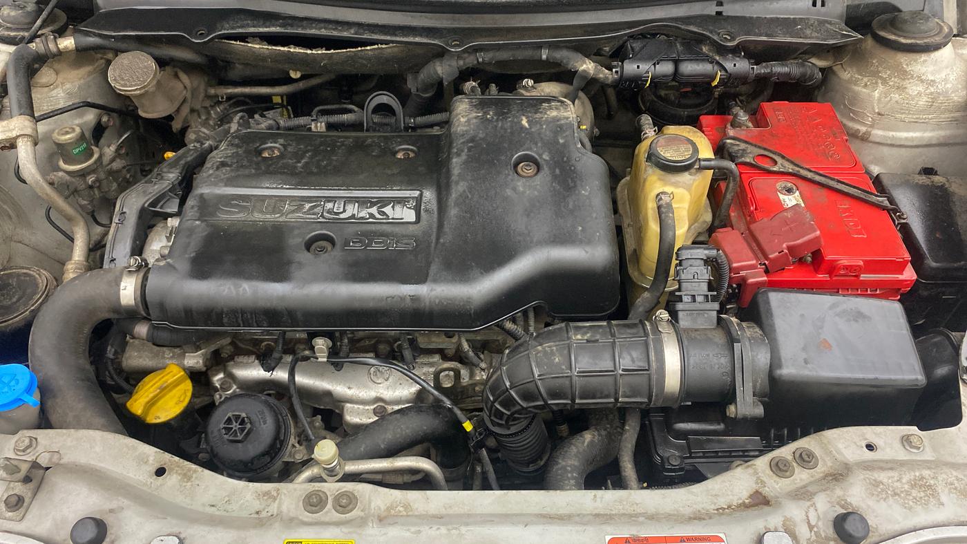 2013 Maruti Swift VDI, Diesel, Manual, 1,45,424 km, Engine View