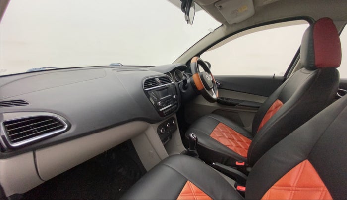 2016 Tata Tiago XZ PETROL, Petrol, Manual, 79,538 km, Right Side Front Door Cabin