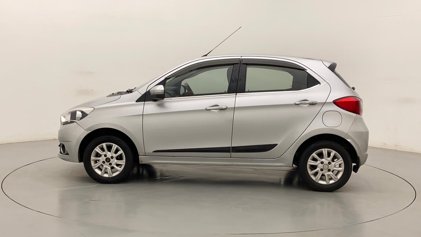 2016 Tata Tiago XZ PETROL, Petrol, Manual, 79,538 km, Left Side