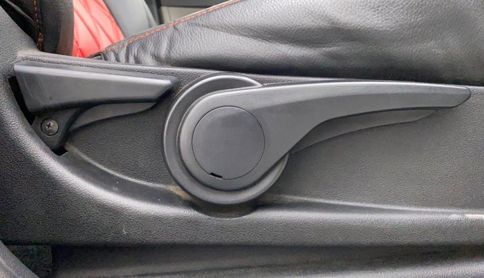 2016 Tata Tiago XZ PETROL, Petrol, Manual, 79,538 km, Driver Side Adjustment Panel