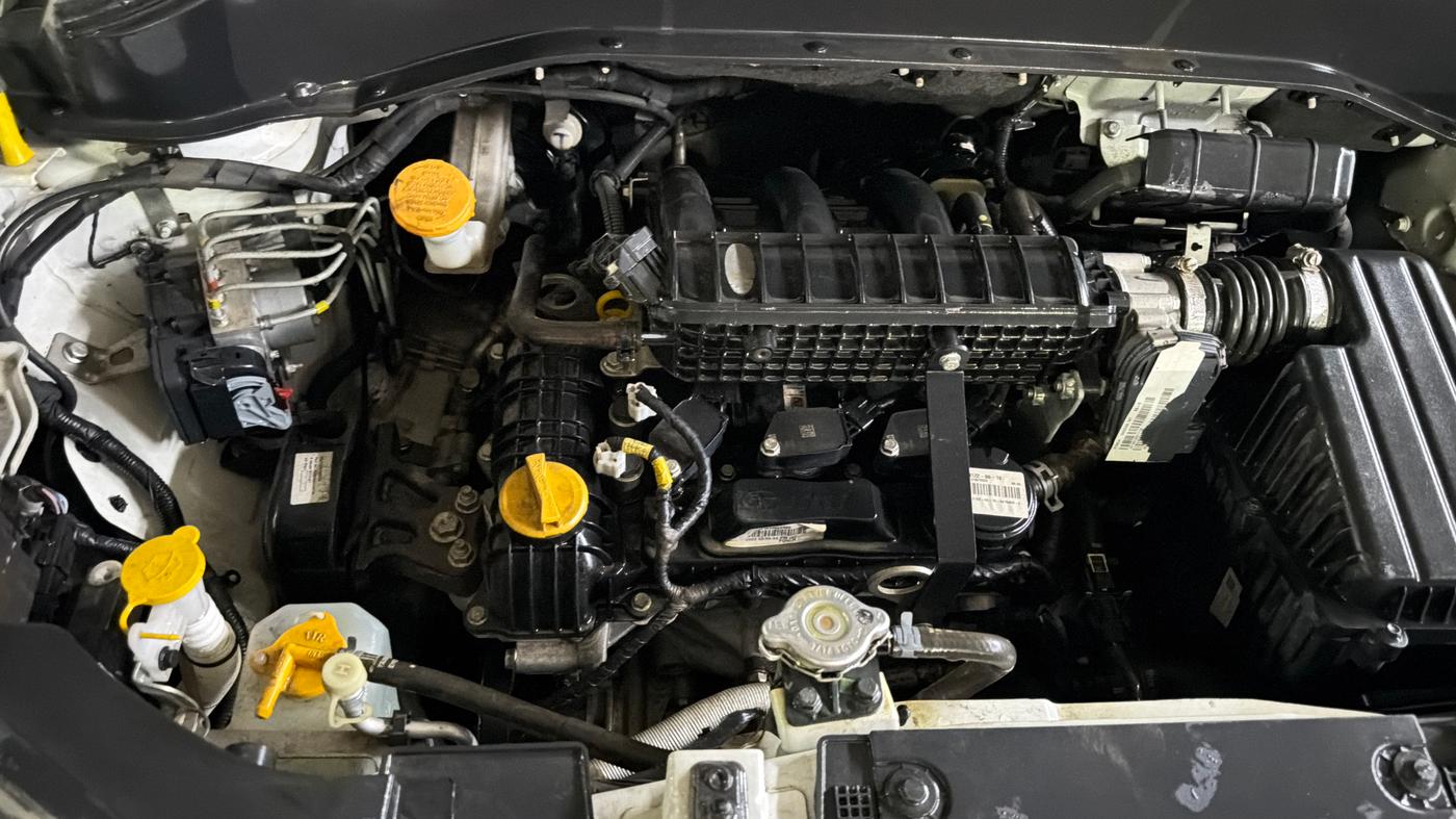 2023 Tata PUNCH PURE MT, Petrol, Manual, 37,653 km, Engine View - Right