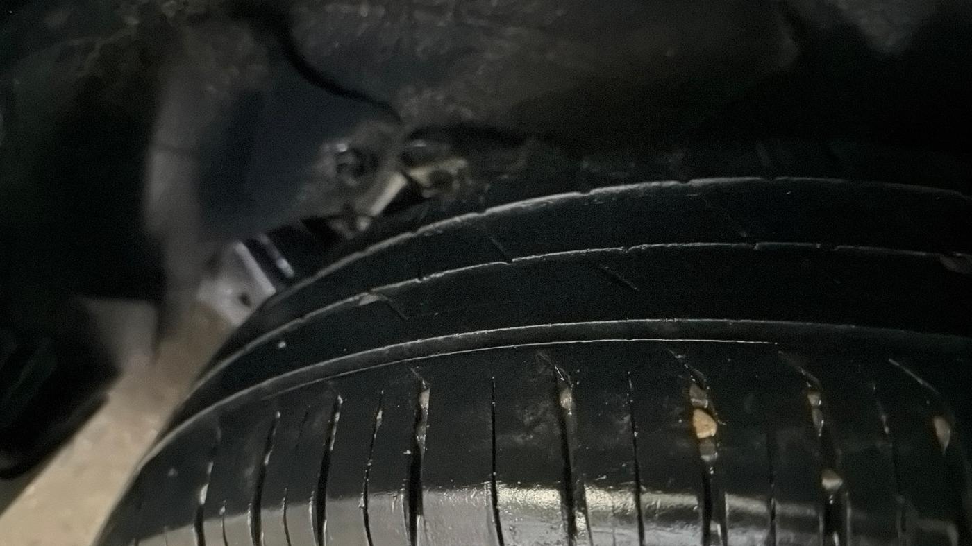 2023 Tata PUNCH PURE MT, Petrol, Manual, 37,653 km, Left Rear Tyre Tread