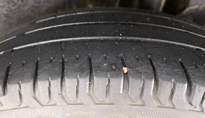 2017 Maruti Dzire VDI, Diesel, Manual, 49,088 km, Left Rear Tyre Tread
