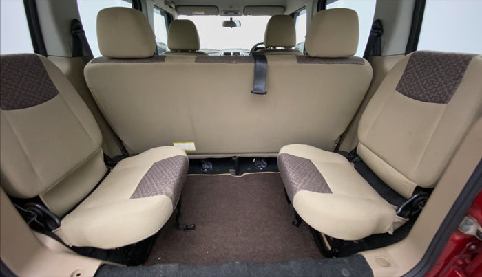 2017 Mahindra TUV300 T8, Diesel, Manual, 46,696 km, Third Seat Row ( optional )
