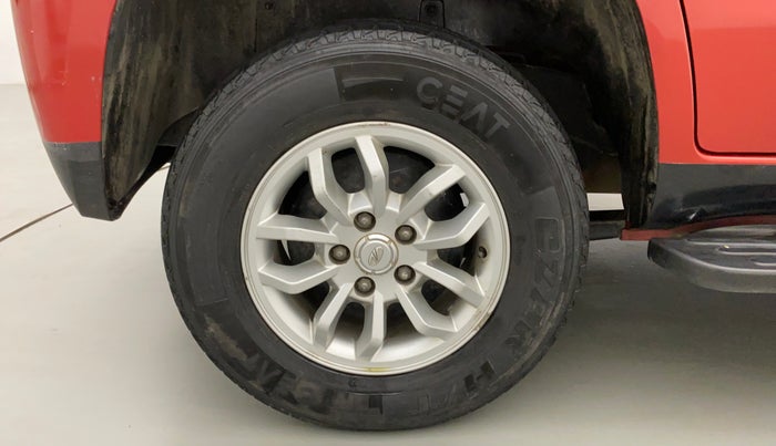 2017 Mahindra TUV300 T8, Diesel, Manual, 46,696 km, Right Rear Wheel
