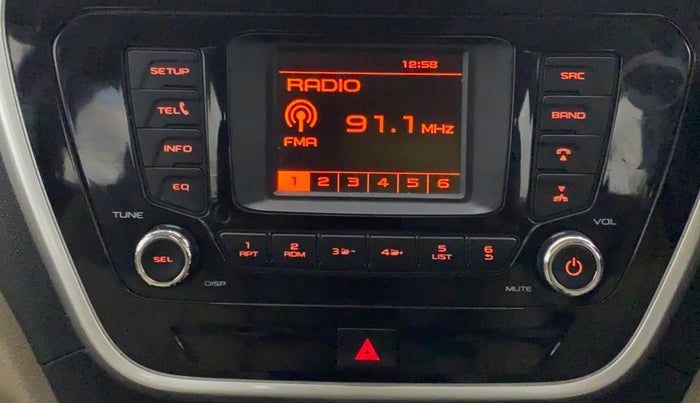 2017 Mahindra TUV300 T8, Diesel, Manual, 46,696 km, Infotainment System