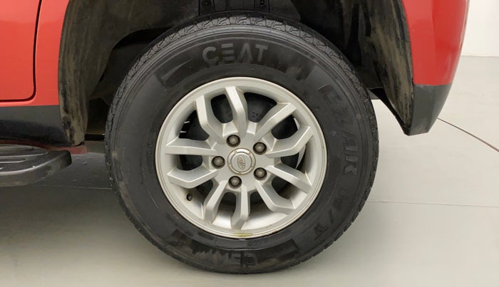 2017 Mahindra TUV300 T8, Diesel, Manual, 46,696 km, Left Rear Wheel