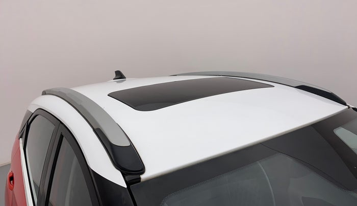 2021 Tata NEXON XZ PLUS SUNROOF PETROL DUAL TONE, CNG, Manual, 38,773 km, Roof