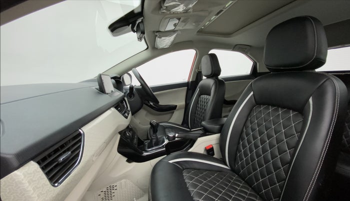 2021 Tata NEXON XZ PLUS SUNROOF PETROL DUAL TONE, CNG, Manual, 38,773 km, Right Side Front Door Cabin