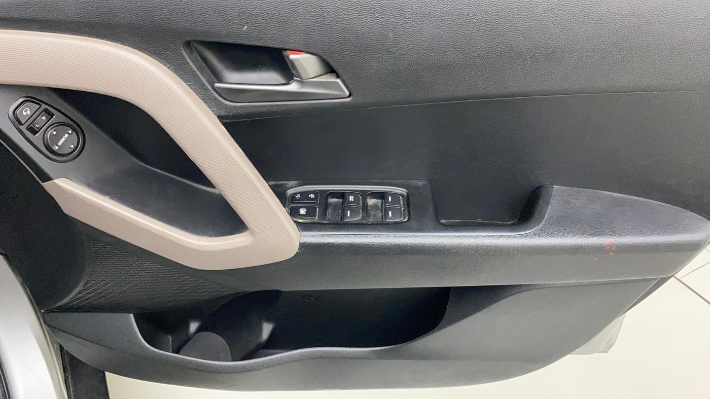 2016 Hyundai Creta SX PLUS 1.6 PETROL, Petrol, Manual, 84,716 km, Driver Side Door Panels Control