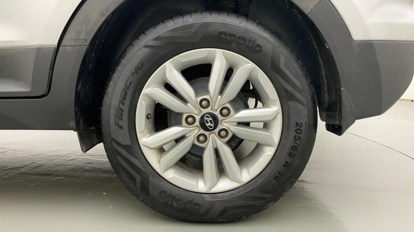 2016 Hyundai Creta SX PLUS 1.6 PETROL, Petrol, Manual, 84,716 km, Left Rear Wheel