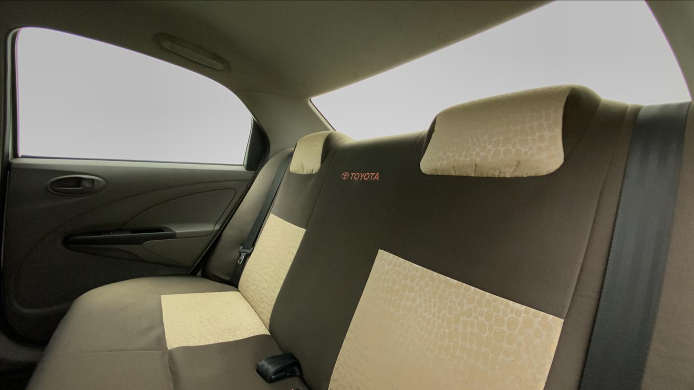 2011 Toyota Etios G, Petrol, Manual, 73,409 km, Right Side Rear Door Cabin