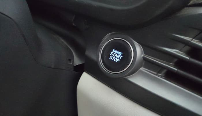 2025 Hyundai NEW I20 ASTA (O) 1.2 IVT, Petrol, Automatic, 3,891 km, Keyless Start/ Stop Button