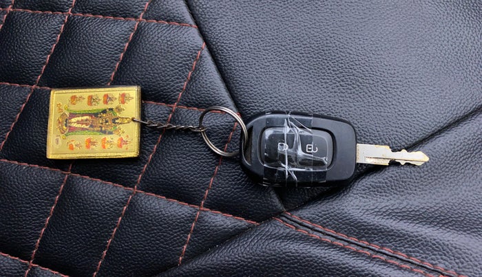 2020 Renault Kwid RXL, Petrol, Manual, 32,399 km, Key Close Up