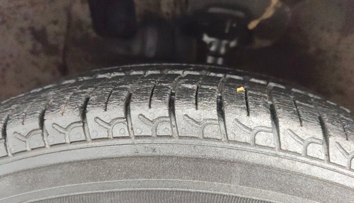 2020 Hyundai NEW SANTRO SPORTZ CNG, CNG, Manual, 21,111 km, Left Front Tyre Tread