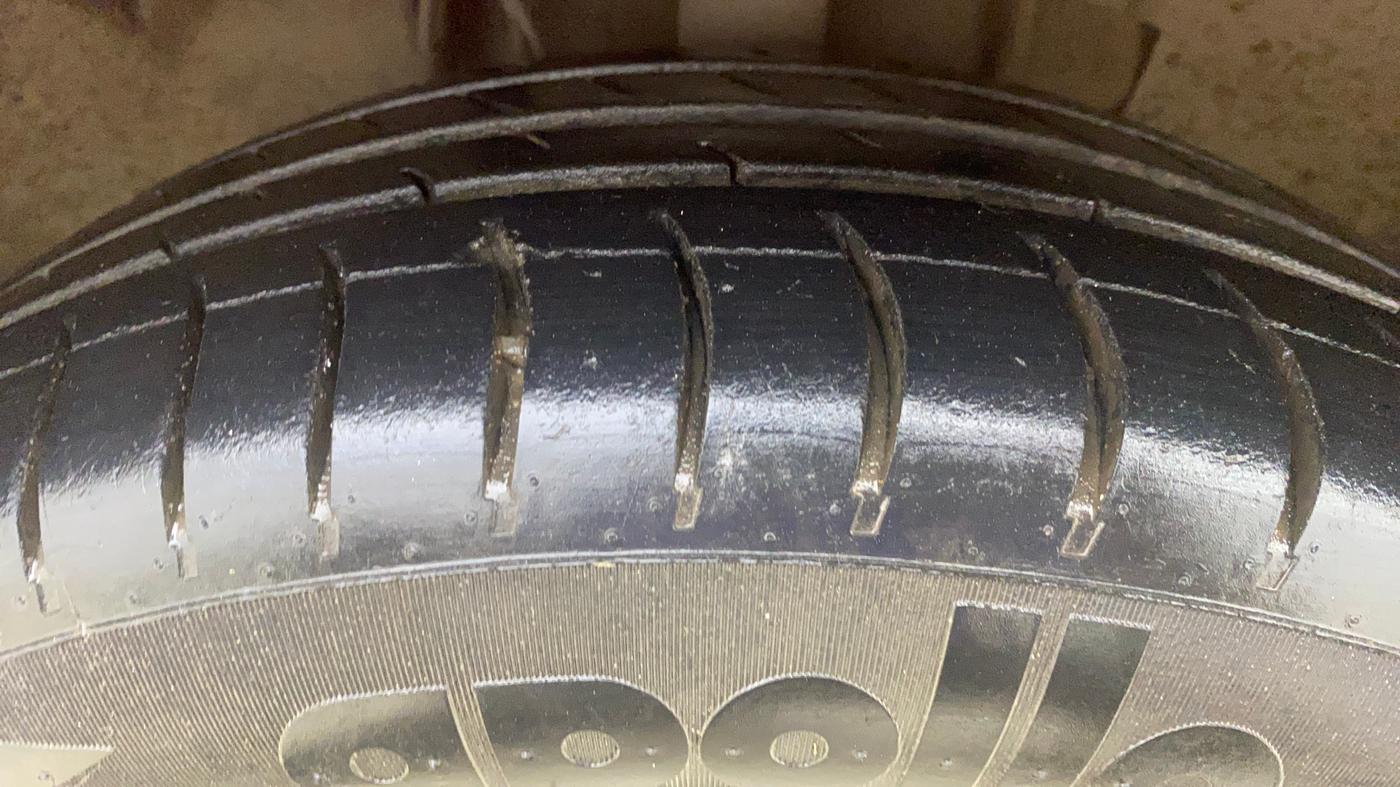 2017 Tata TIGOR XT DIESEL, Diesel, Manual, 67,389 km, Left Front Tyre Tread